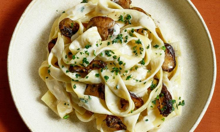 mushroom-and-truffle-pasta