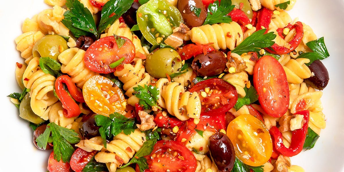 roasted-pepper-and-olive-pasta-salad