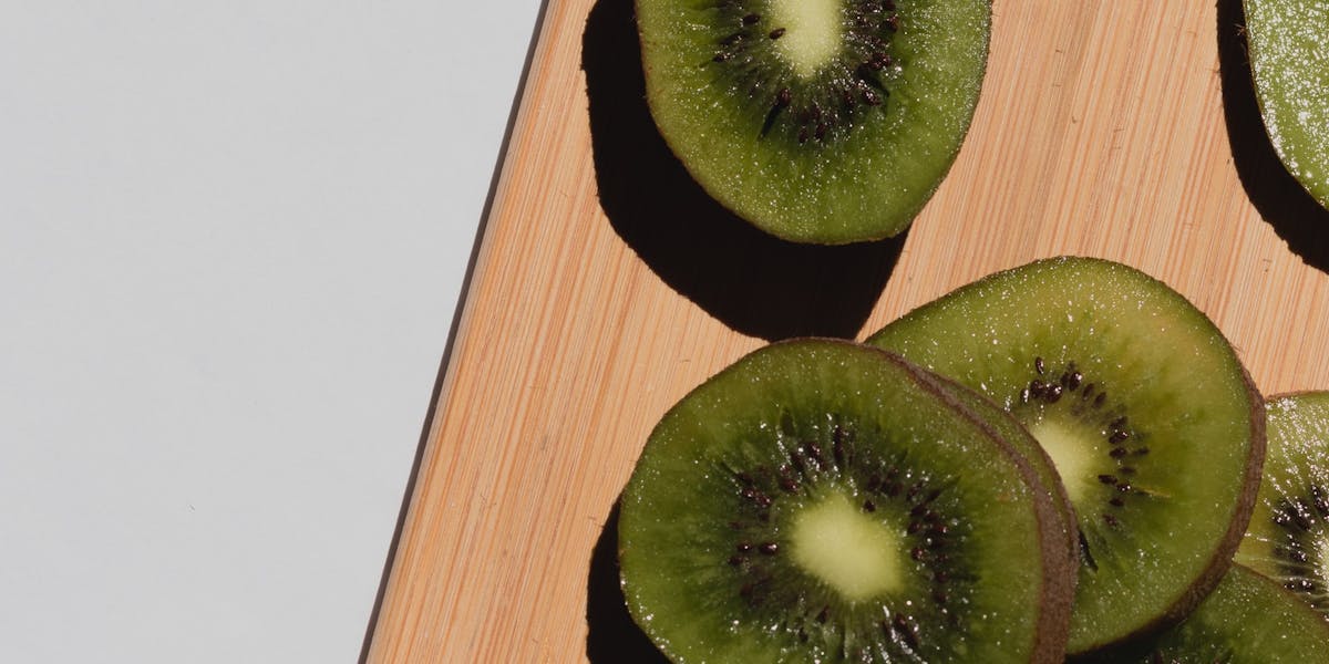 kiwi slices on a chopping board