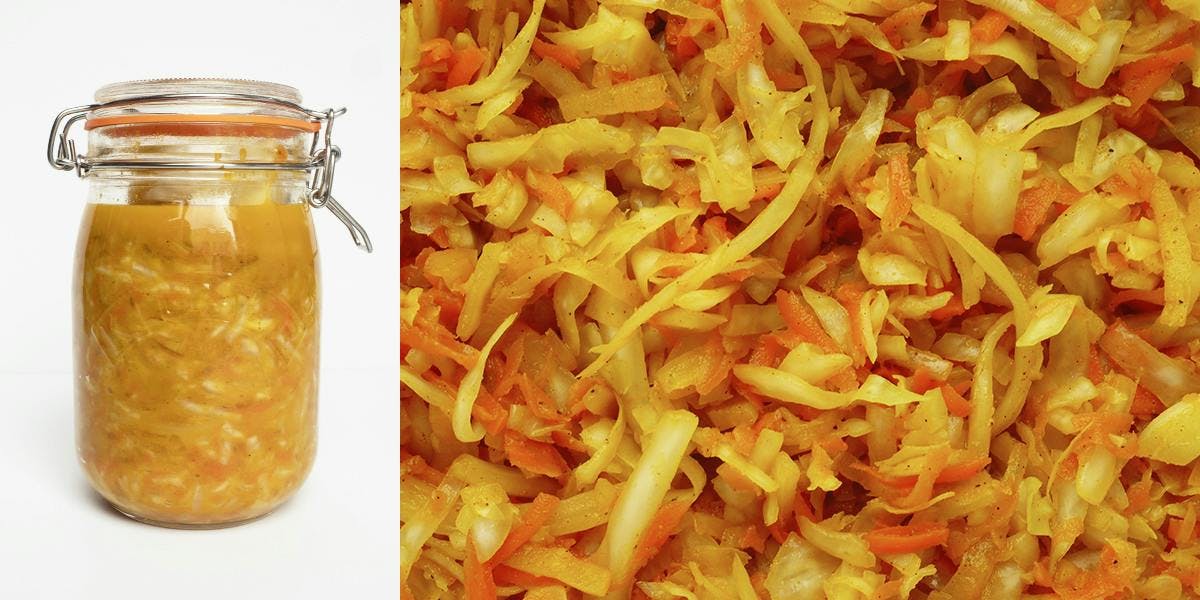 curried-sauerkraut-close-up-jar