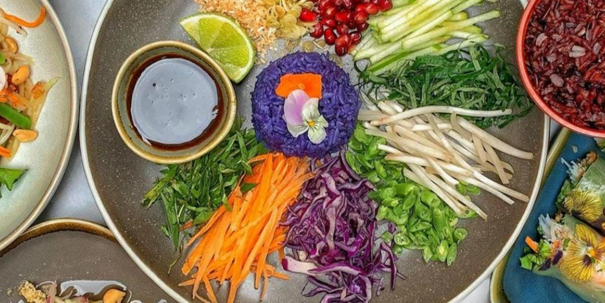 Mali vegan Thai menu selection