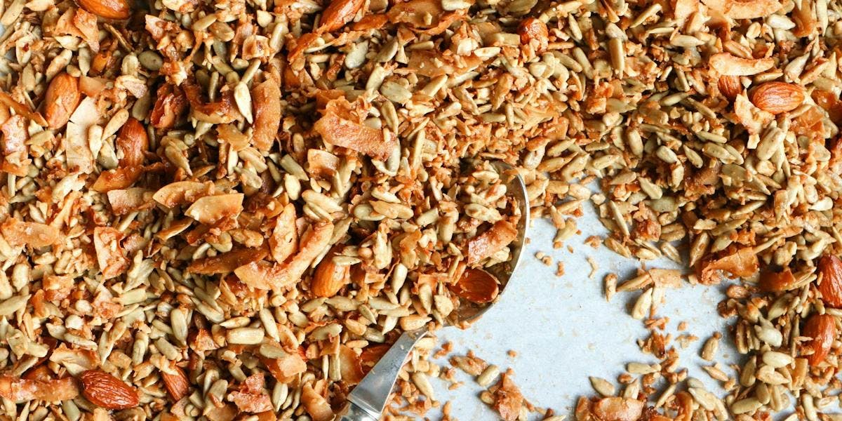 granola-with-a-spoon