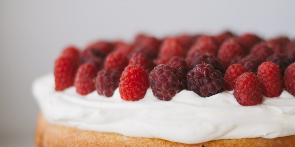raspberry topped sponge cake
