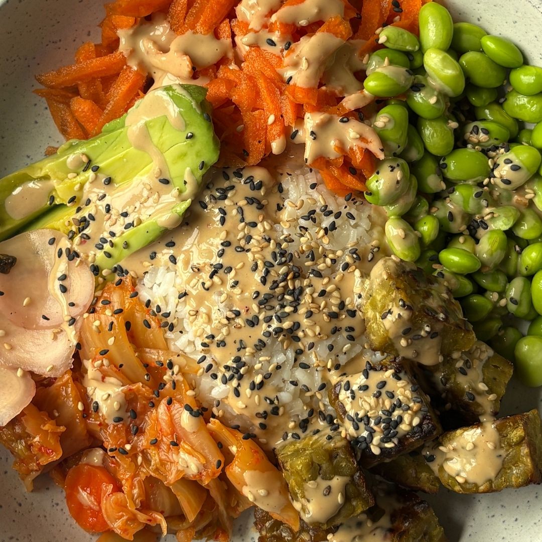 Poke Bowl-Style Salad with Kimchi and Super Green Veggie Tempeh